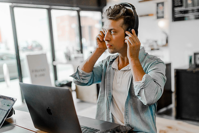 Courses List austin distel 97hfvpynr1m unsplash